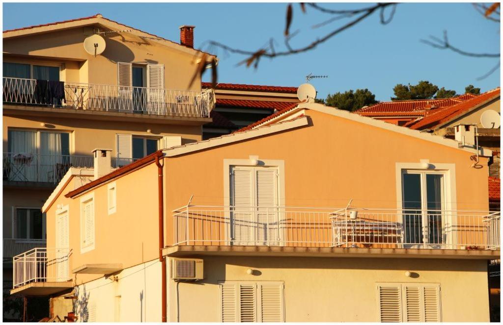 Mikelin Apartment Primošten Exterior foto